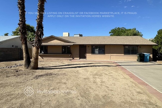 Building Photo - 3718 E Gelding Dr