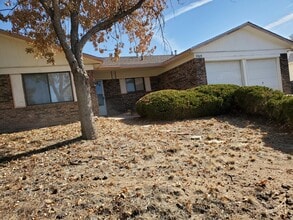 Building Photo - 11519 Morocco Ct NE