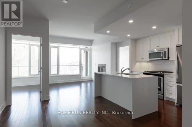 Photo du bâtiment - 2 The Pkwy