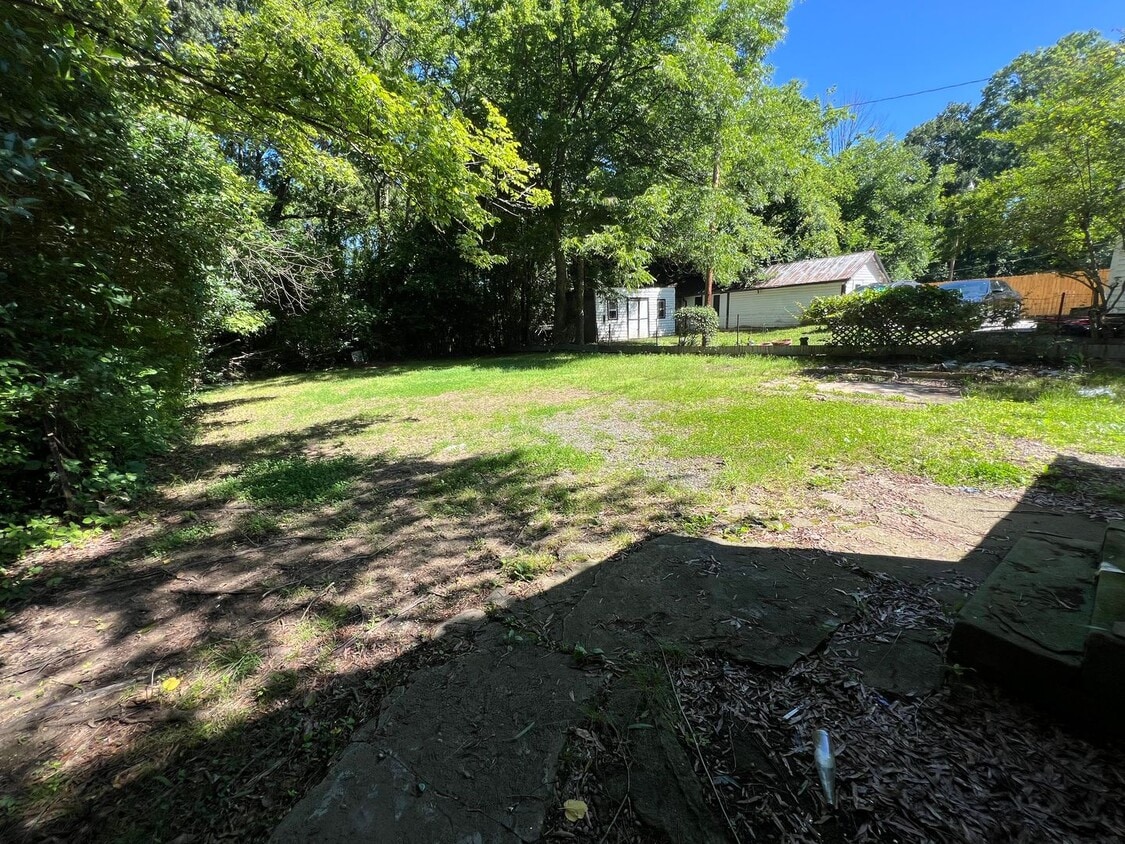 Primary Photo - 3 Bedroom 1 Bath for rent
