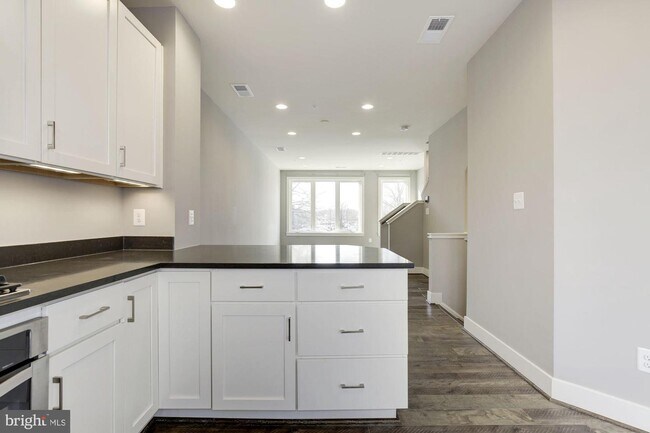 Foto del edificio - 10457 Fernwood Rd
