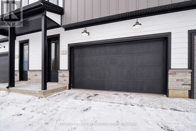 Building Photo - 310 Callaway Rd