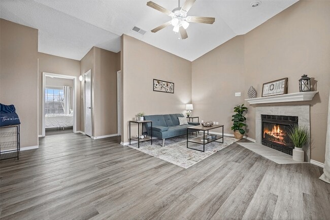 Building Photo - 4113 Esters Rd