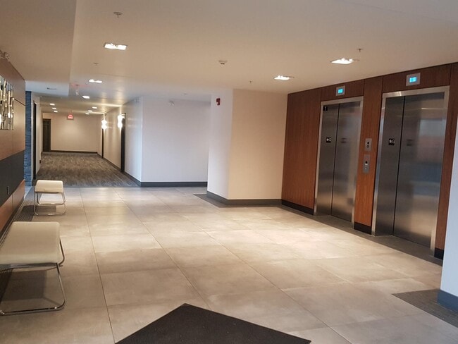 Photo du bâtiment - 3170-3170 Erin Mills Pkwy