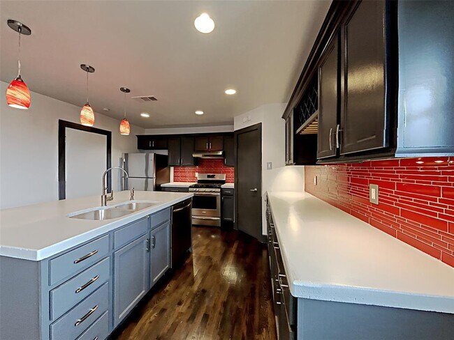 Foto del edificio - 2307 Cardinal Ln