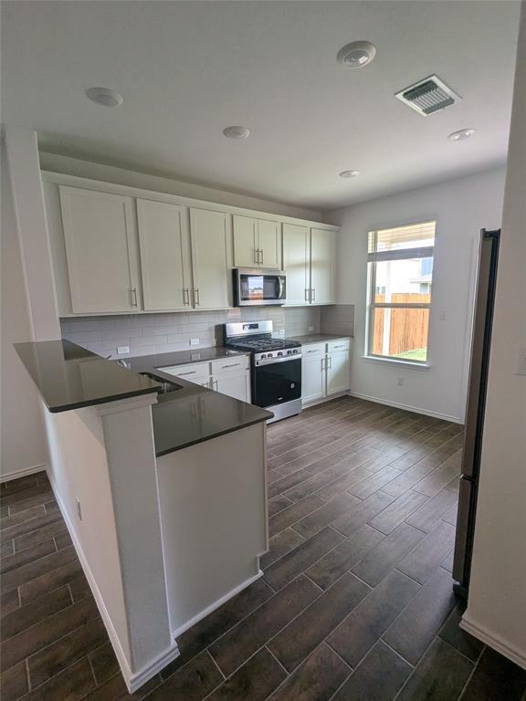 Building Photo - 272 Redonda Dr