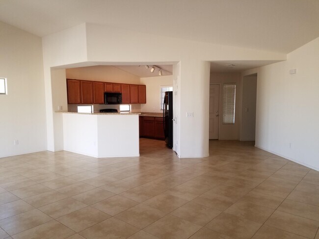 Foto del edificio - 1460 Sunset Dr