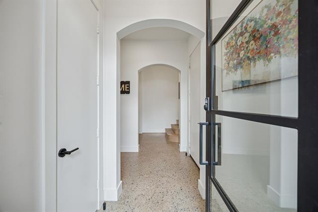Foto del edificio - 5104 Vandelia St