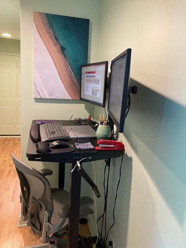 Foto del edificio - 2834 N Dawson Ave