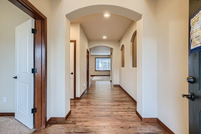 Foto del edificio - 7910 205th St E, Spanaway, WA, 98387