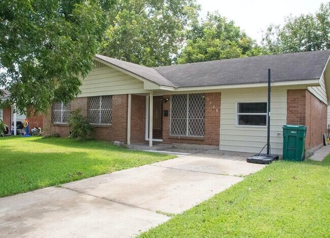 Building Photo - 3528 Suiter Way