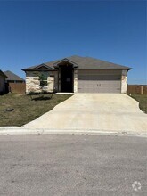 Building Photo - 8502 Trungle Rd