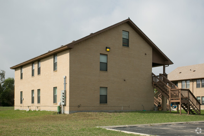 Building Photo - Marlin Court Apartments