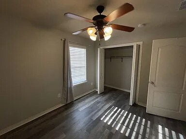 Building Photo - 800 E Baars St