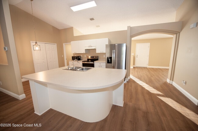 Foto del edificio - 7525 Fringe Pl