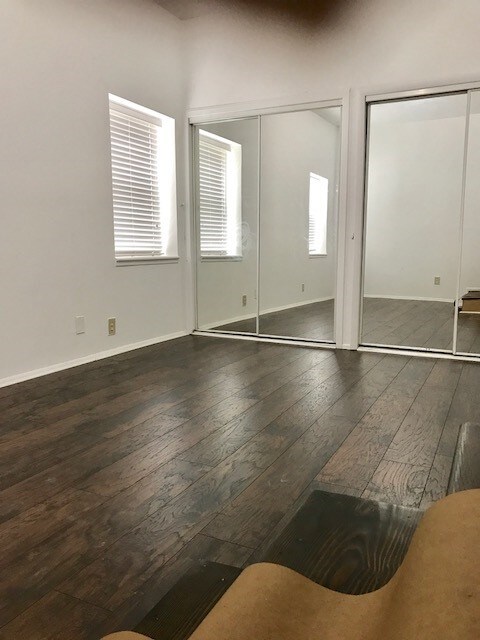 Foto del edificio - 940 Schopmann Dr