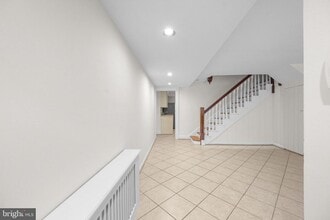 Building Photo - 1528 34th St NW