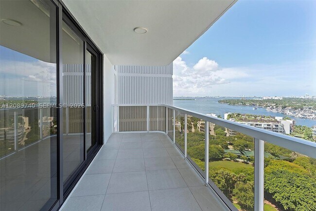 Foto del edificio - 9 Island Ave