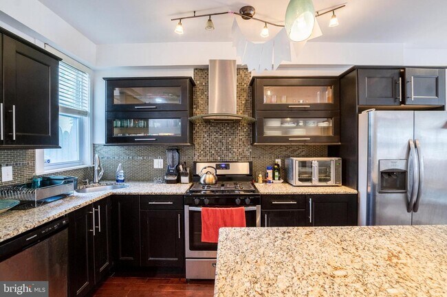 Foto del edificio - 1907 Latona St