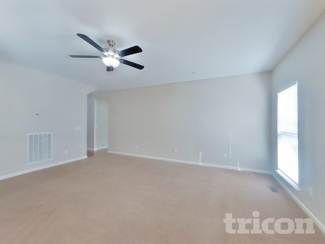 Building Photo - 4620 Van Leer Ct