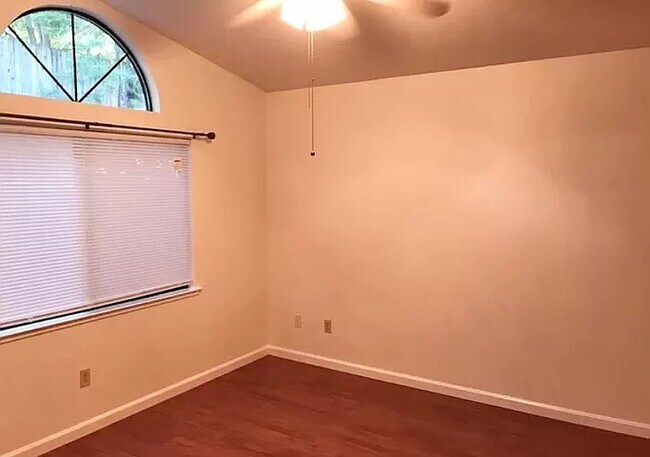 Foto del edificio - Gorgeous 3 bedroom 2 bathroom home in Ante...