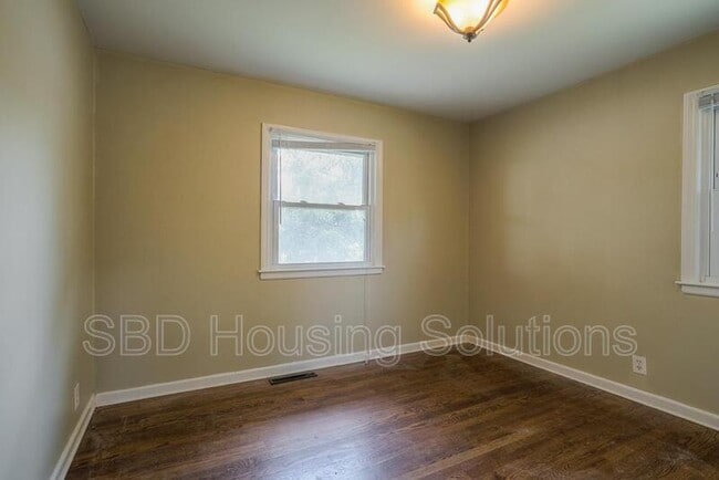 Building Photo - 12809 E Bowen St