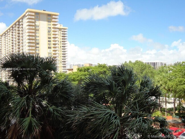 Foto del edificio - 210-174 174th St