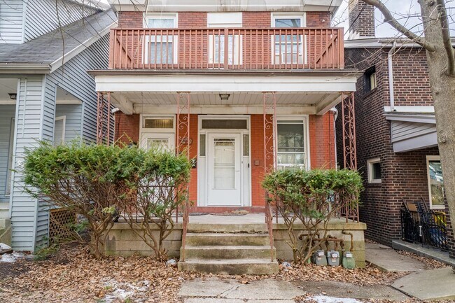 Foto del edificio - 2230 Tilbury Ave