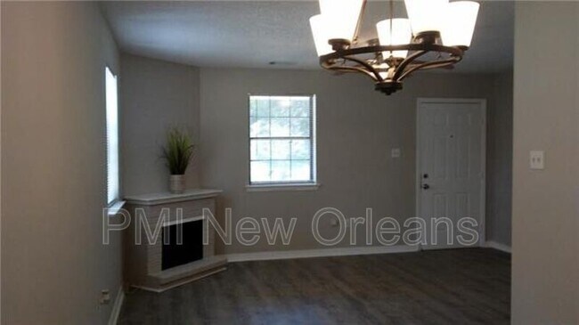 Building Photo - 200 Timber Ridge Dr