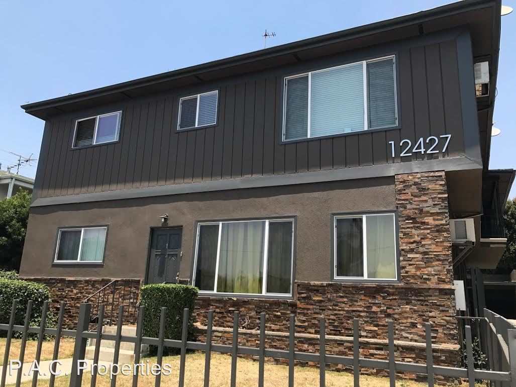 Primary Photo - 3 br, 2 bath Apartment - 12427 Riverside D...