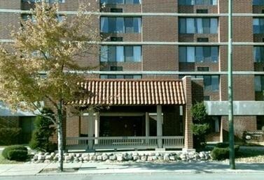 Primary Photo - Moo Oong Terrace