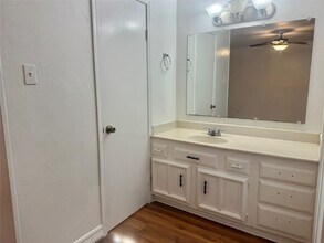 Building Photo - 3602 Brier Gardens Dr