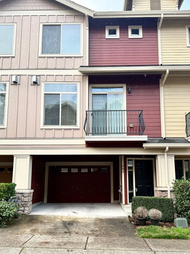 Foto del edificio - **FREE TWO WEEKS RENT** Sophisticated Beaverton Townhome with Multiple Floor Spacious Layout- Gre...