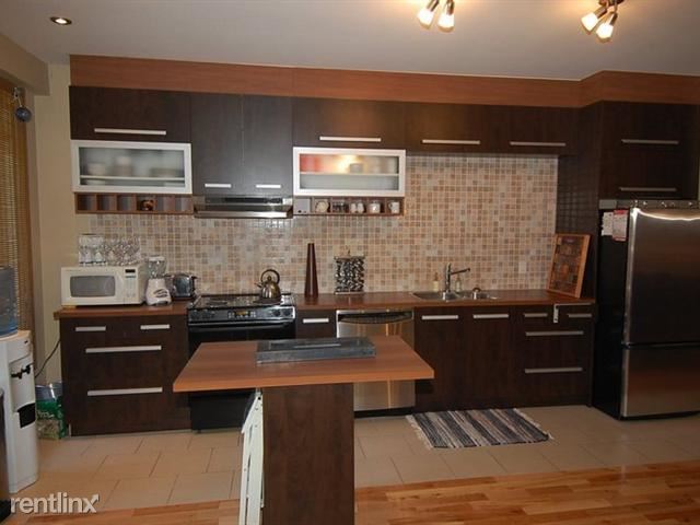 Foto del edificio - 250 Spring St