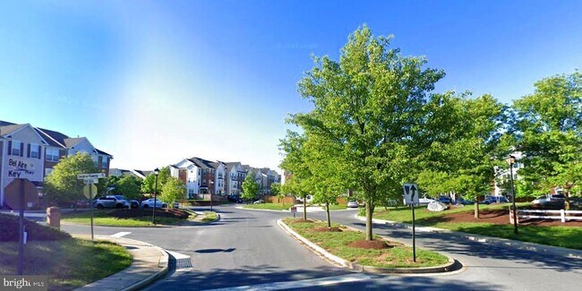 Building Photo - 135 Mountain Creek Circle