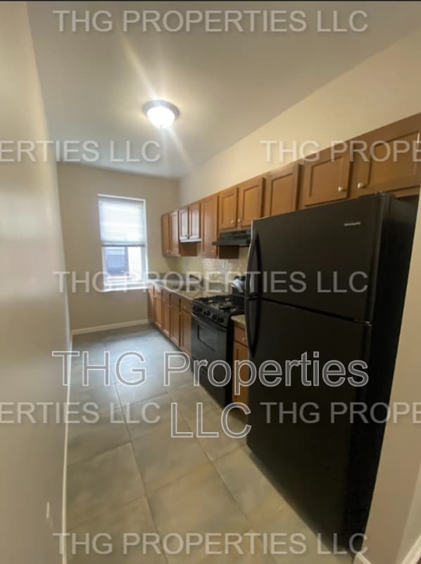 Foto del edificio - 641 Lincoln Ave