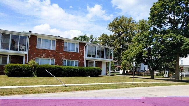 Foto del edificio - 7 Garfield Ave