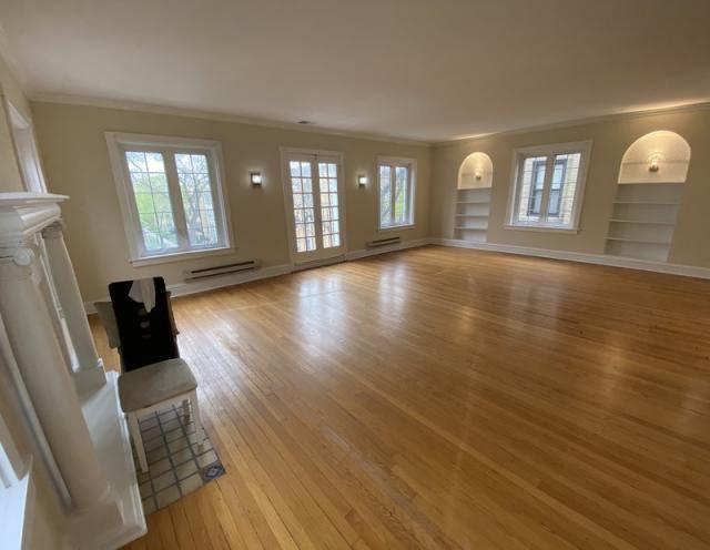 Building Photo - 4 bedroom in Chicago IL 60645