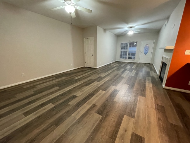 Building Photo - 346 S Dorsey Ln