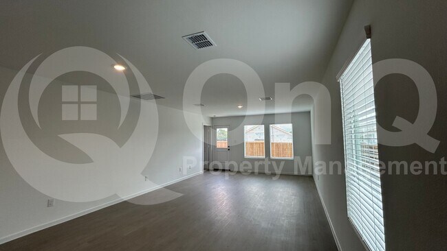 Building Photo - 3116 Tokara St
