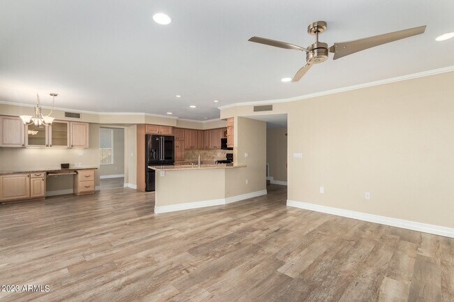 Building Photo - 16439 S 34th Way