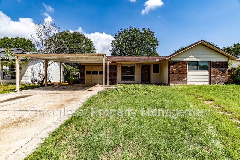 Foto principal - 7319 Deep Spring Dr
