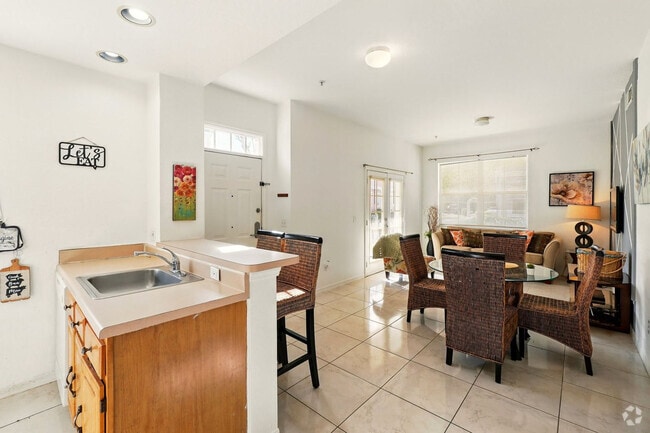 Building Photo - 4005 Venetian Bay Dr