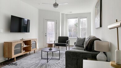 Building Photo - 2110 Birkhall St