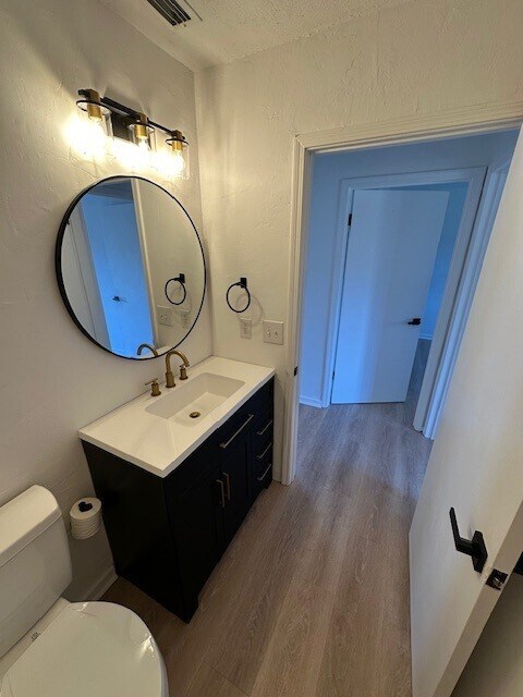 Foto del edificio - 1549 Willow Bend Way