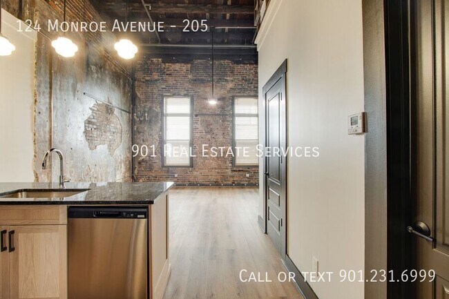 Foto del edificio - 124 Monroe Ave