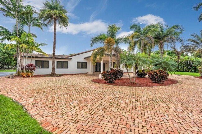 Foto del edificio - 9425 SW 95th Ct