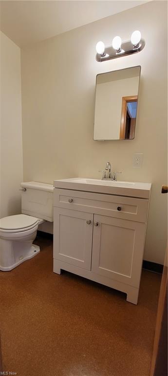 Building Photo - 4973 Robinhood Dr