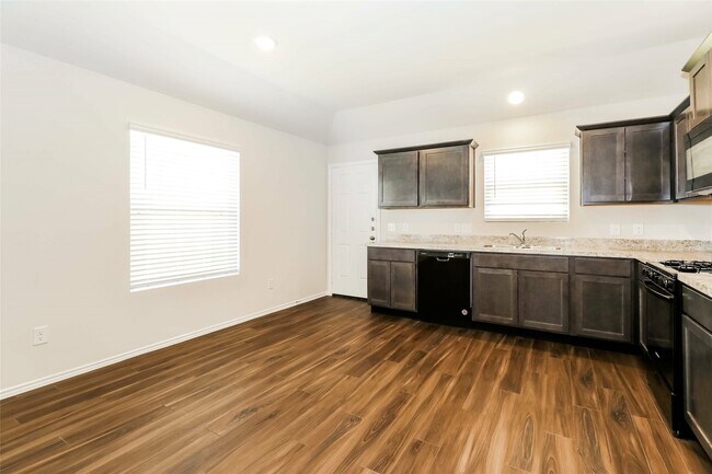 Building Photo - 2416 Copper Cyn Dr