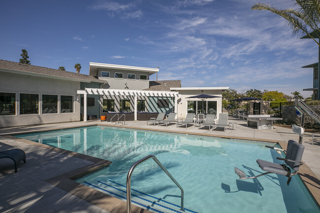 Building Photo - Stadium Park Apartments